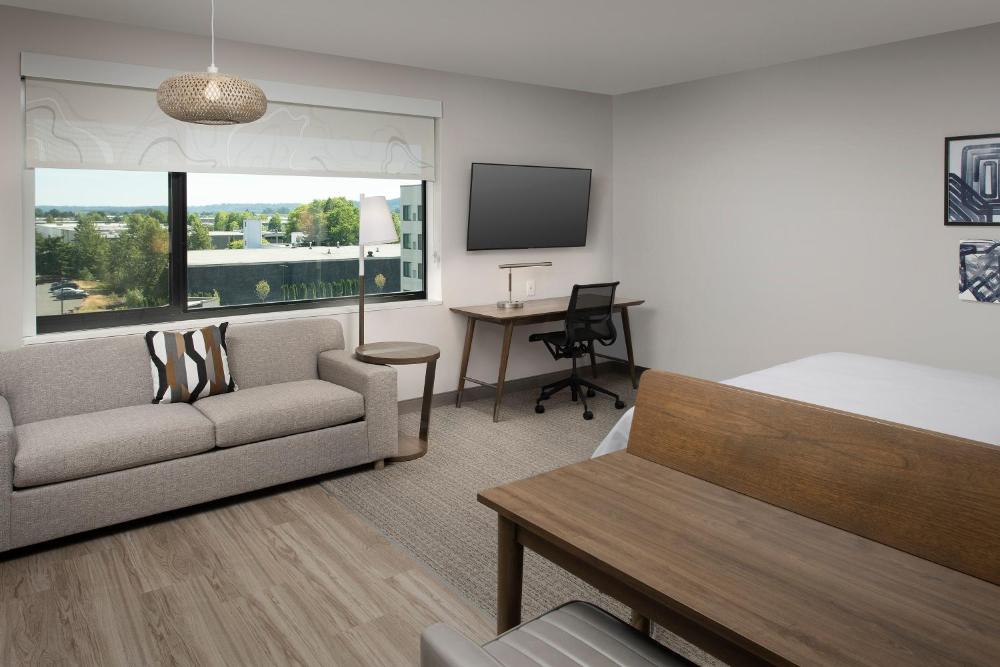King Studio with Sofa Bed interior